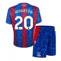 Camiseta Crystal Palace Adam Wharton #20 Primera Equipación Replica 2024-25 para niños mangas cortas (+ Pantalones cortos)